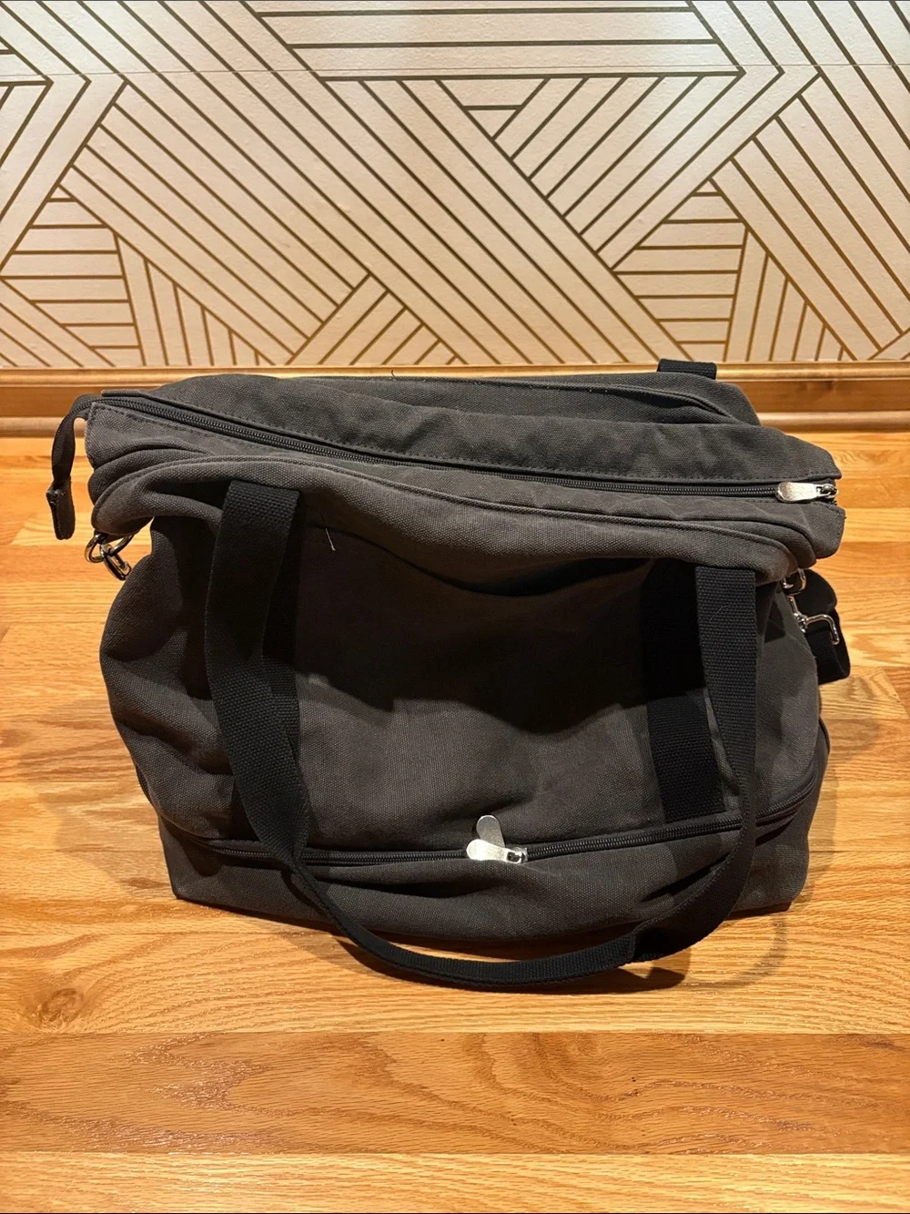 Lo & Sons Catalina Deluxe Tote Canvas Gray